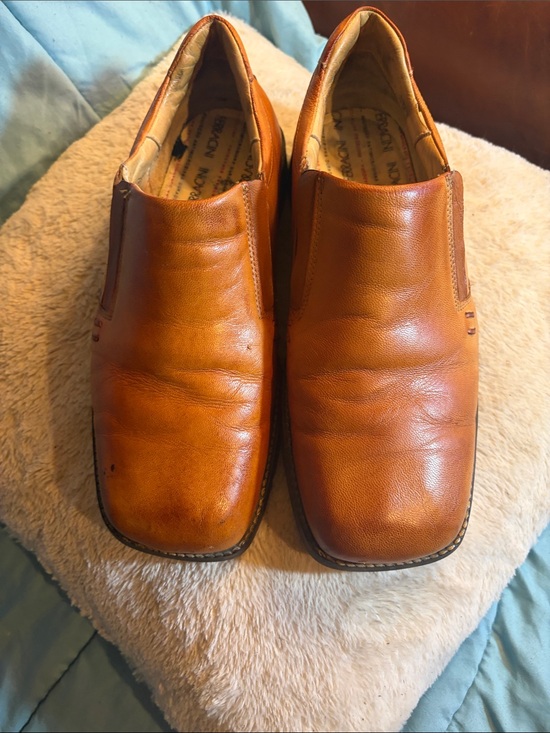 Men’s Tan Leather Slip-On Loafers